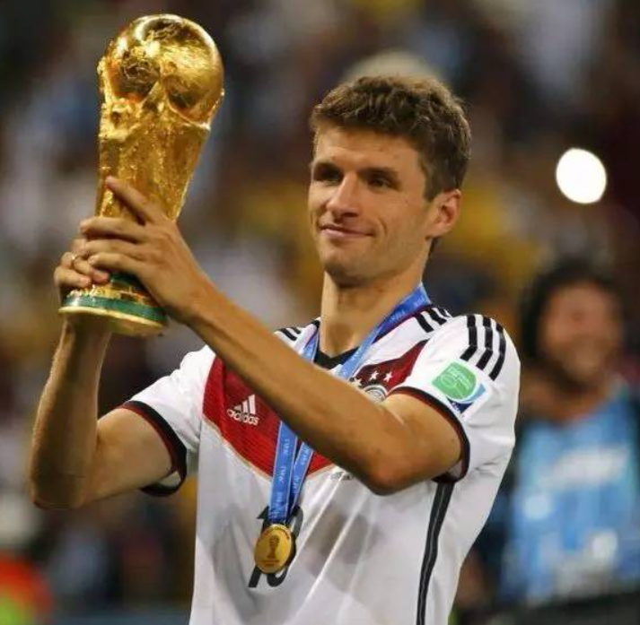 赫内斯看好穆勒未来任拜仁高层，球员生涯后或迎新篇