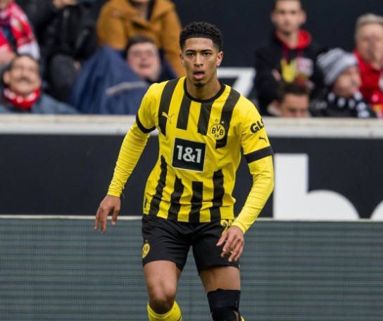 贝林厄姆：皇马阵中的关键驱动者与战术多面手